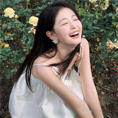 不装了，我比英雄还强